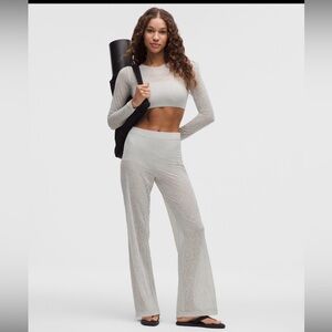 Lululemon Paisley Lace Jacquard High-Rise Flared Pant size 4 NWT